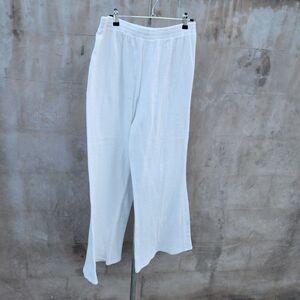 Boa. Because of Alice white gauze pull on pants